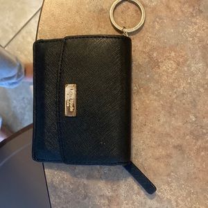 Used Kate spade wallet. Still I’m good condition